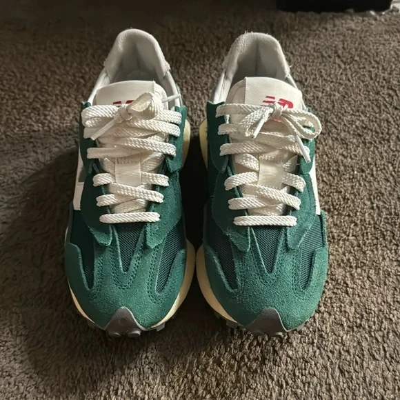 New Balance Green and White Sneakers - Picture 2 of 11